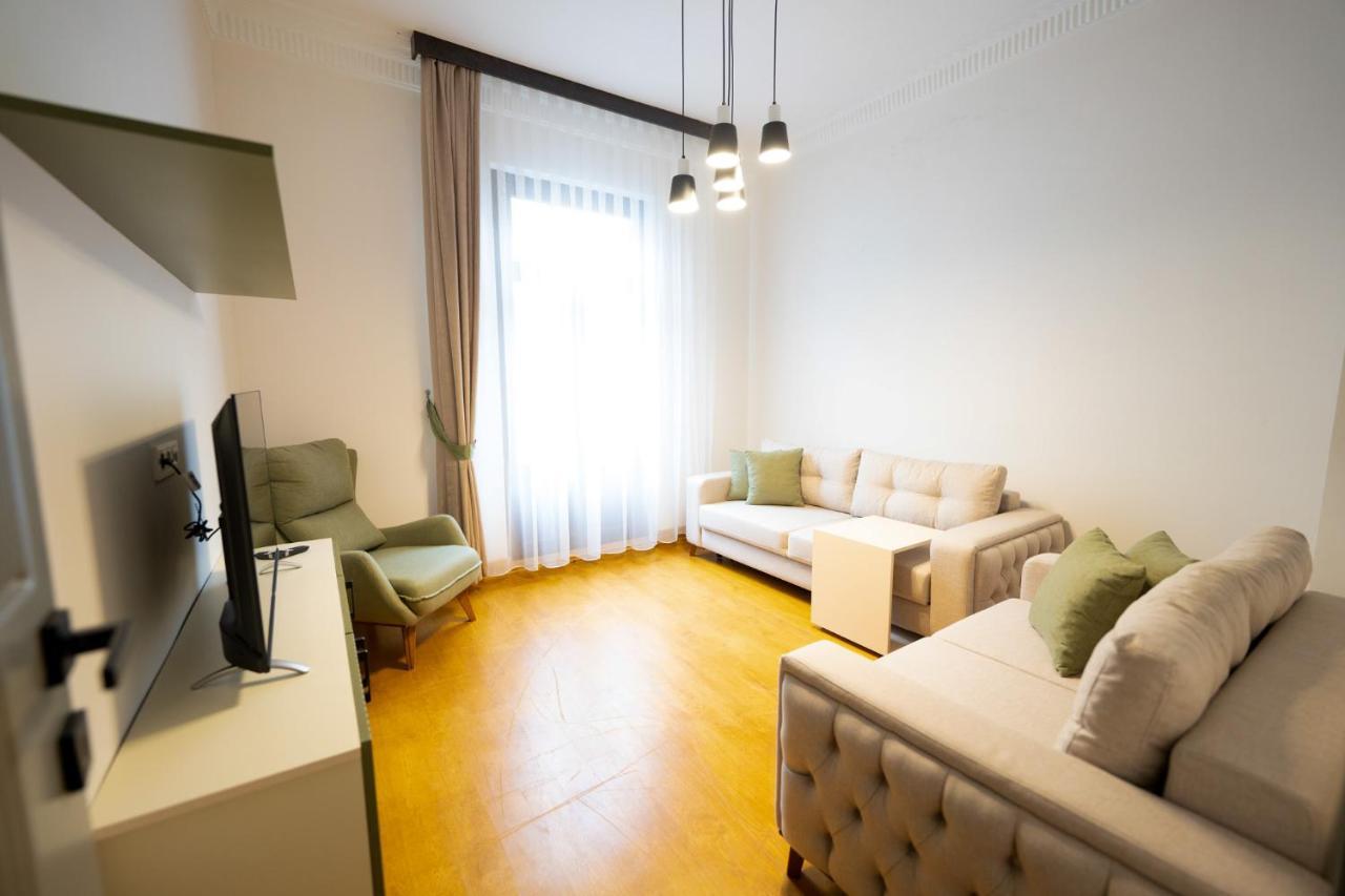 Monev Suites Hotel Istanbul Exterior photo