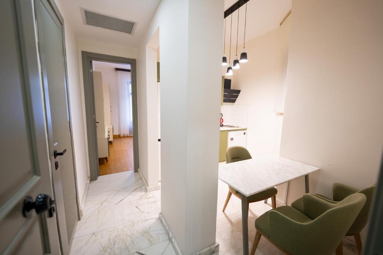Monev Suites Hotel Istanbul Exterior photo